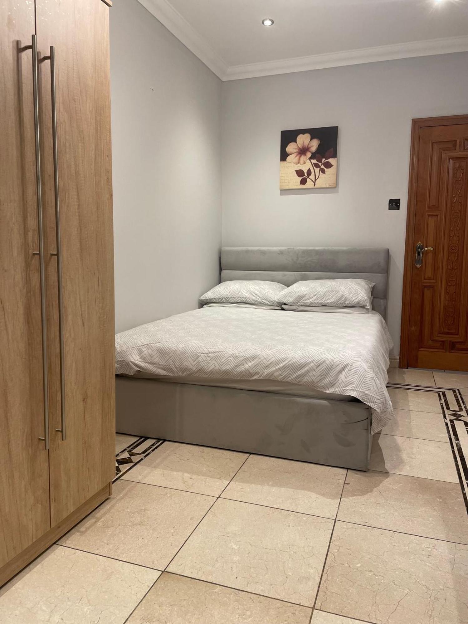 North London Studio Apartment Ngoại thất bức ảnh