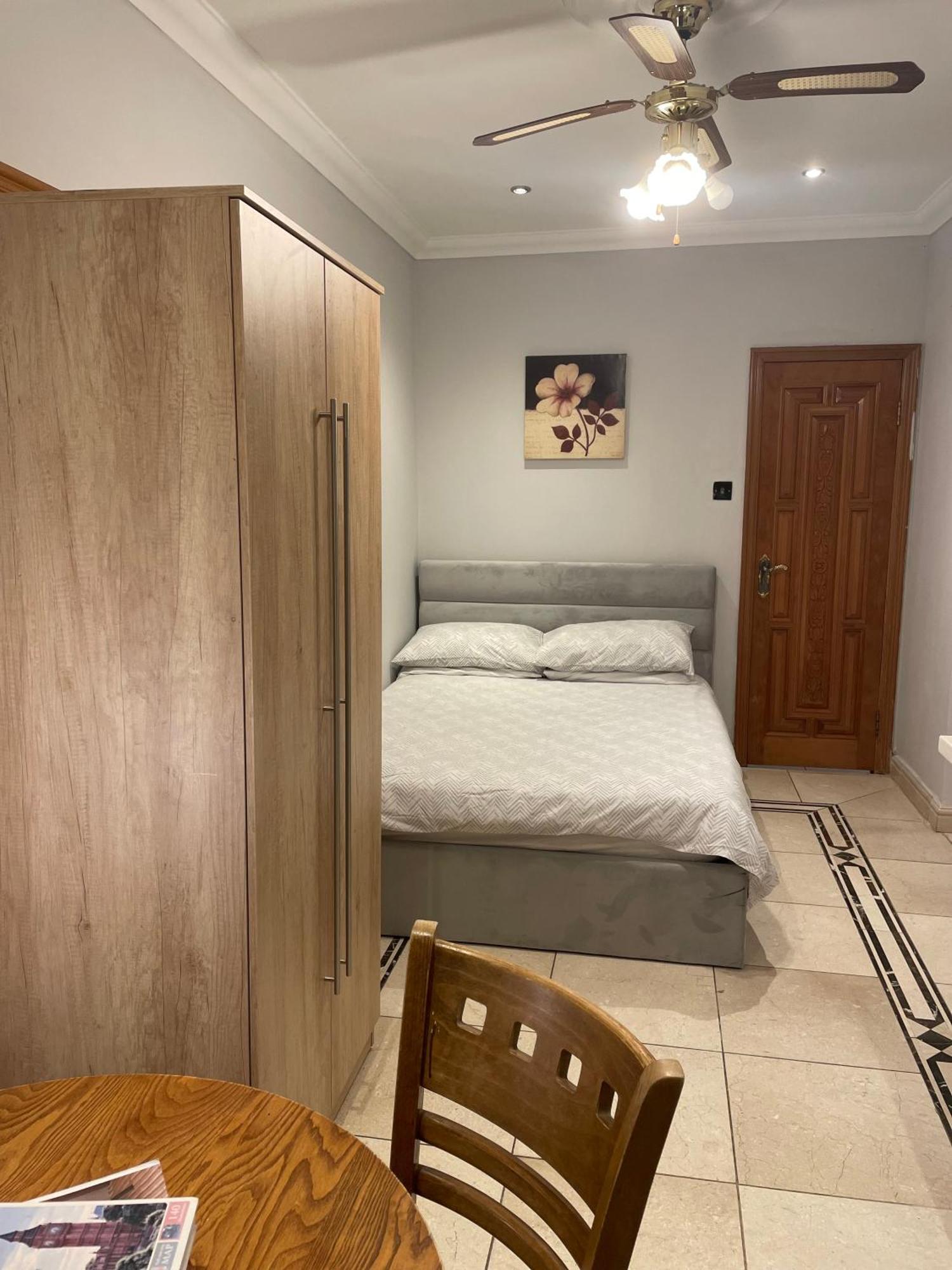 North London Studio Apartment Ngoại thất bức ảnh