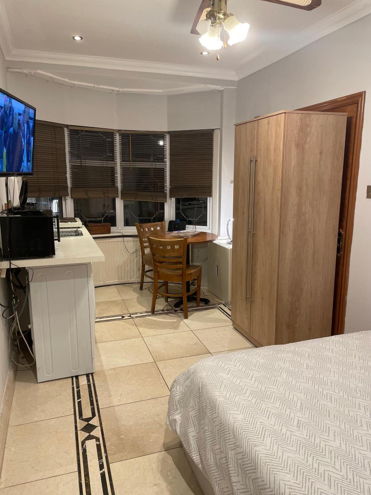 North London Studio Apartment Ngoại thất bức ảnh